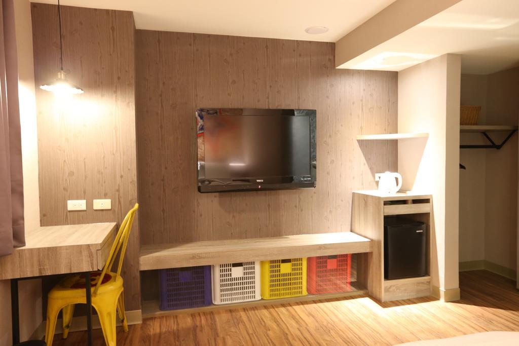 Central Hotel Таоюань Екстер'єр фото