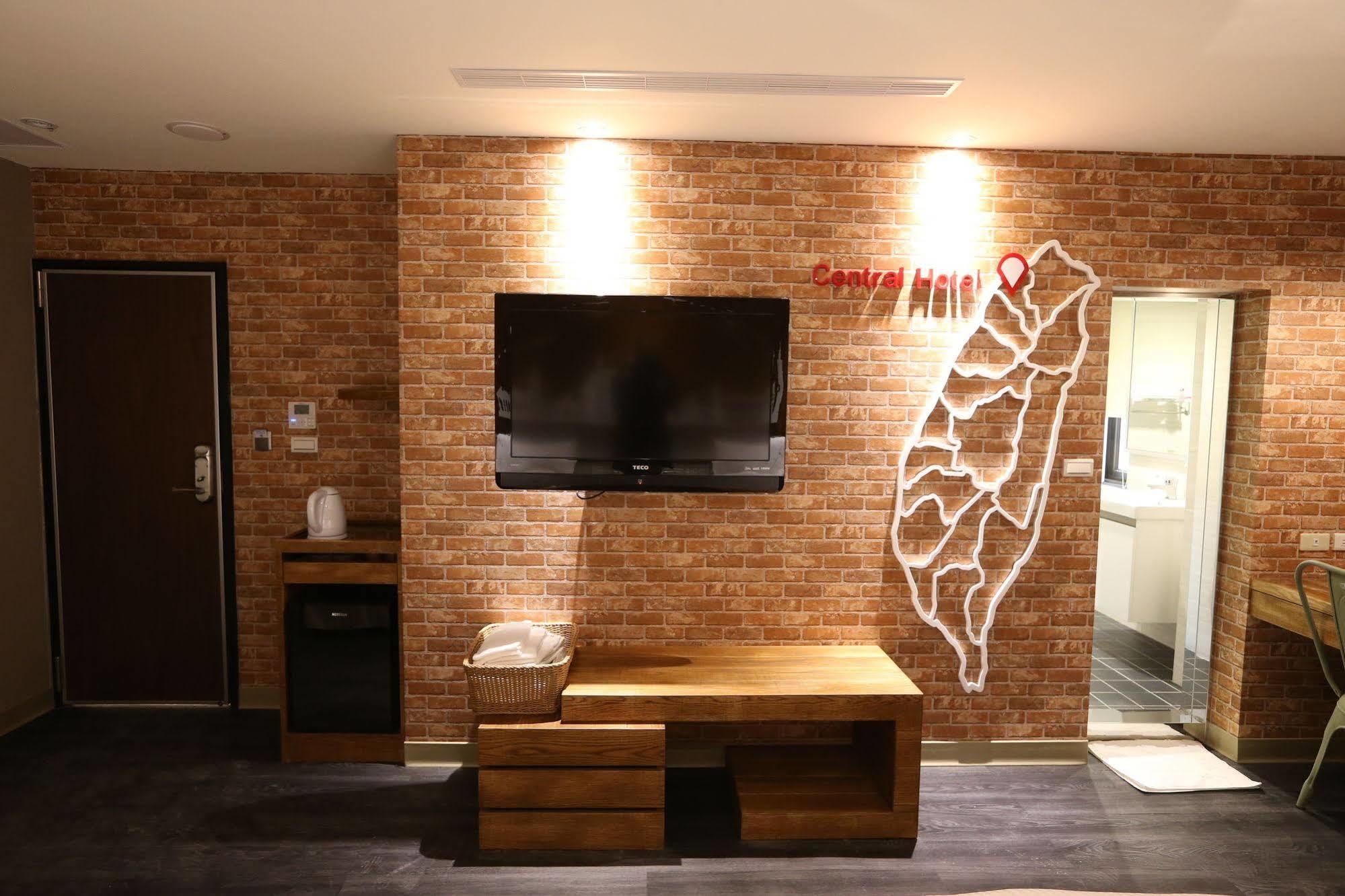 Central Hotel Таоюань Екстер'єр фото