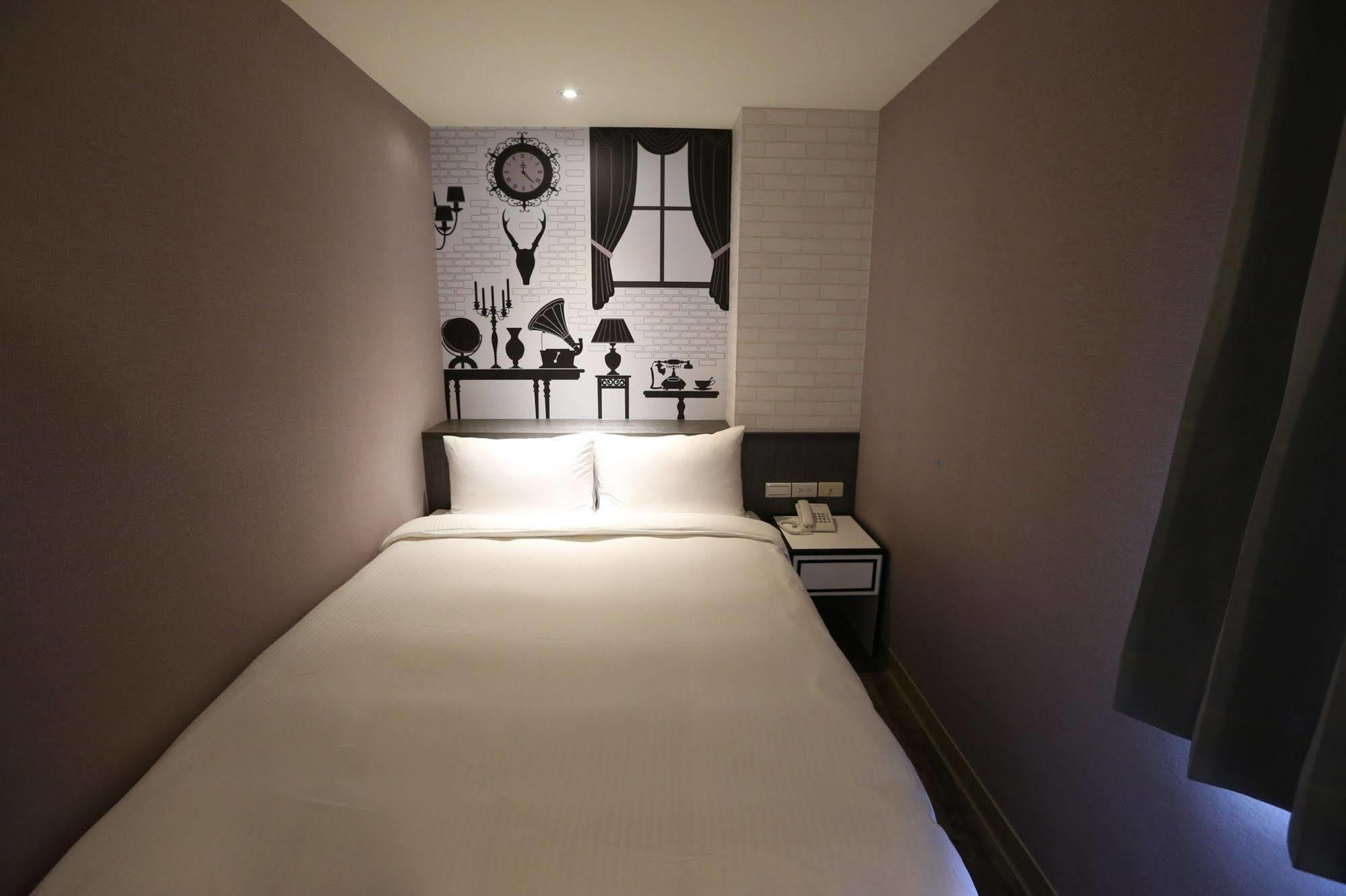 Central Hotel Таоюань Екстер'єр фото