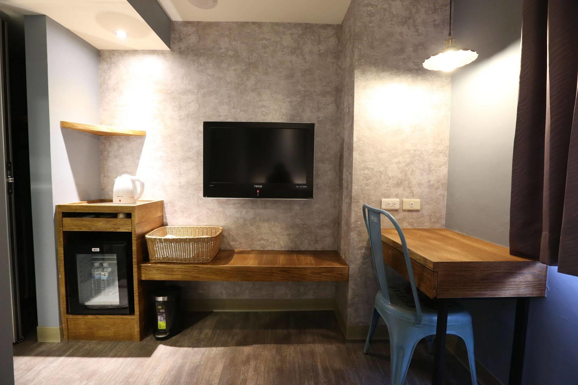 Central Hotel Таоюань Екстер'єр фото