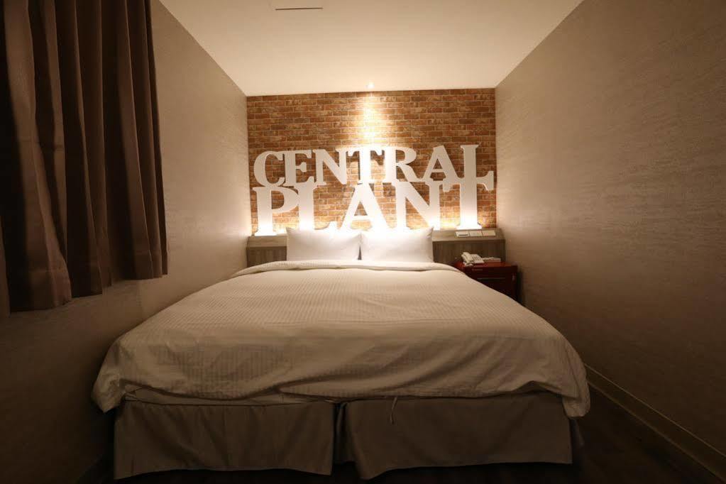 Central Hotel Таоюань Екстер'єр фото